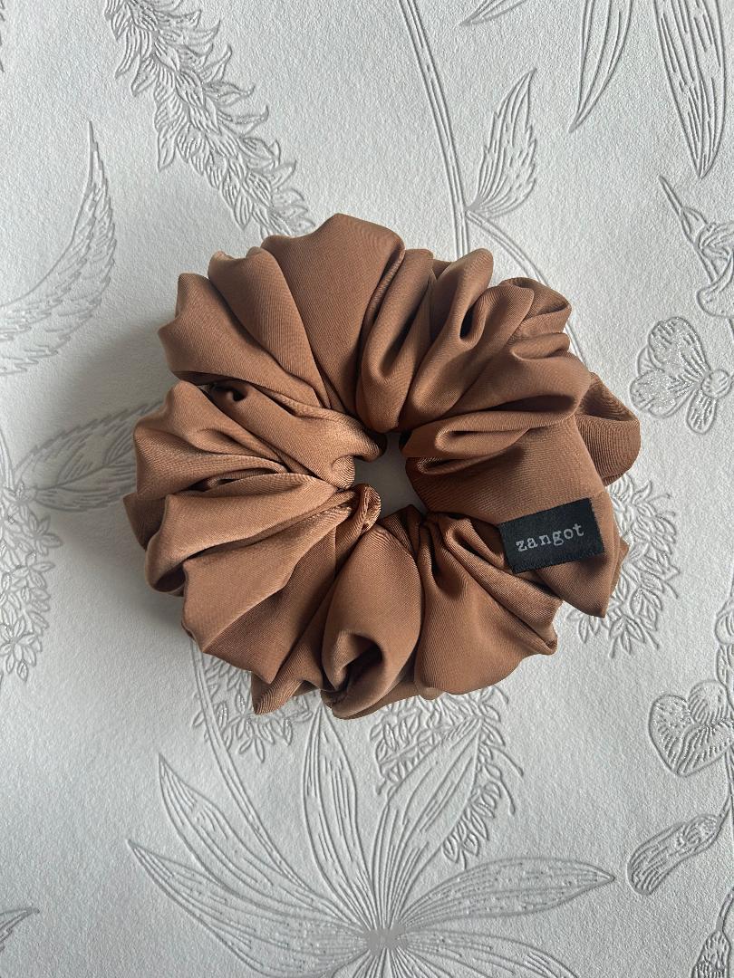 Medium Aloewood Scrunchie